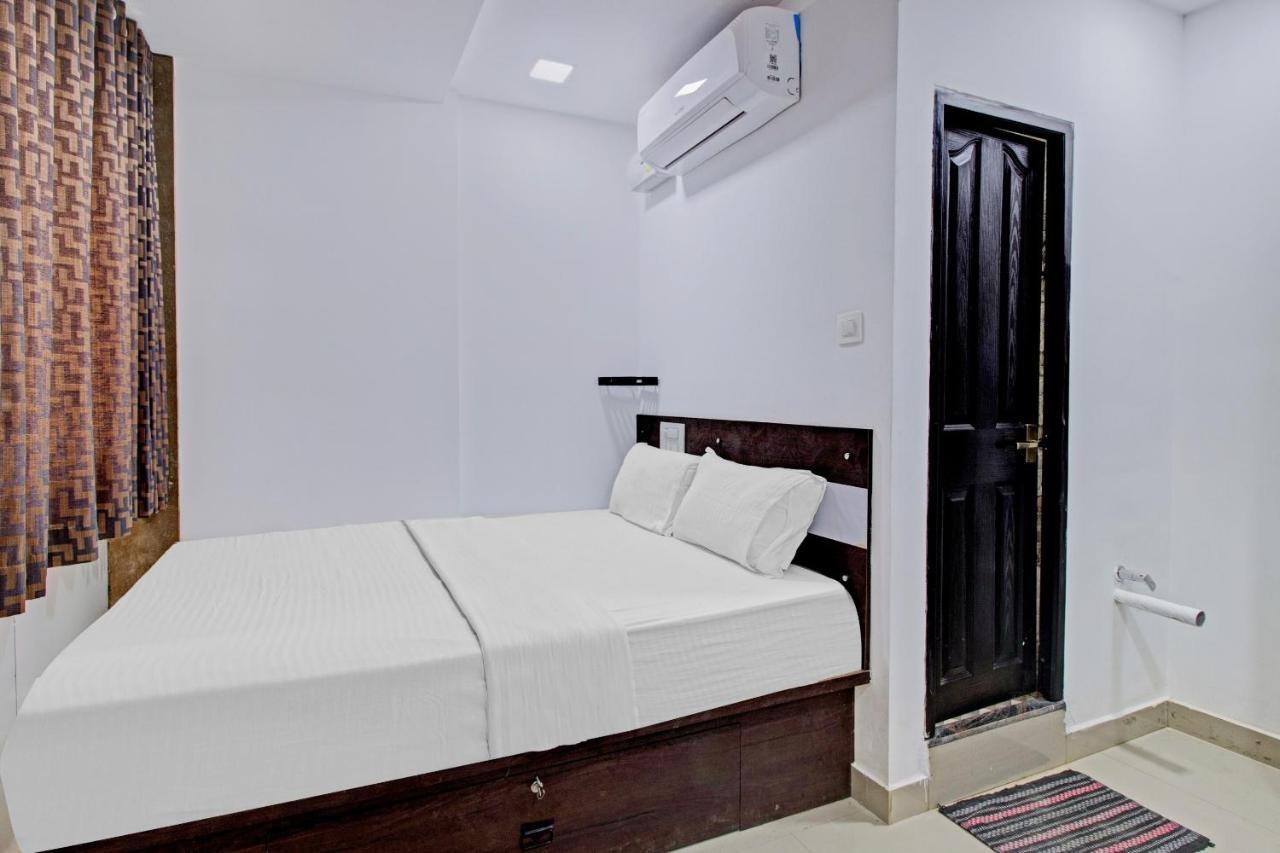 Oyo Flagship 81436 Palace Lodge Мангалор Экстерьер фото